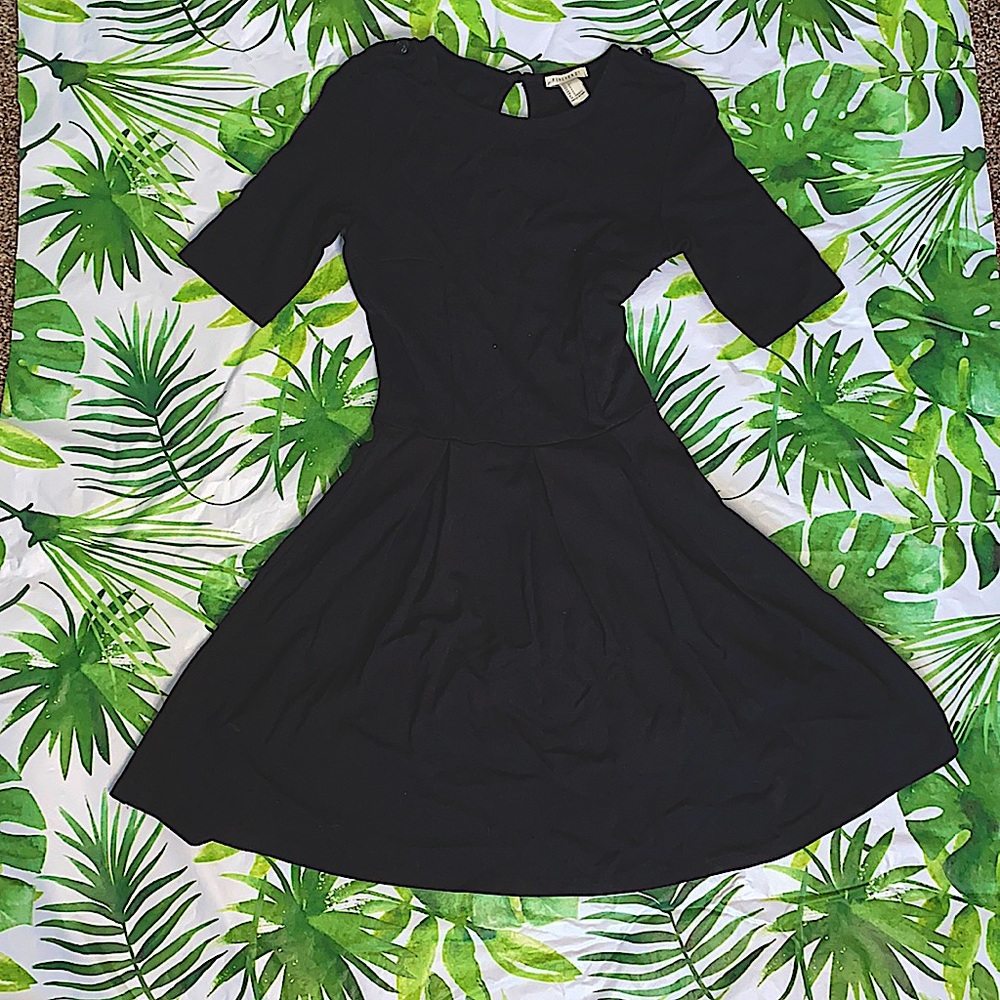 🖤☕️Black Sleeve Dress
